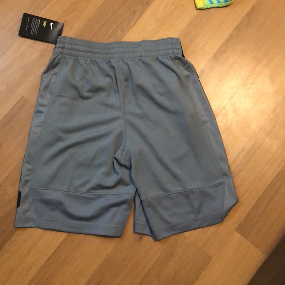 Nike elite shorts - Picture 2 of 4